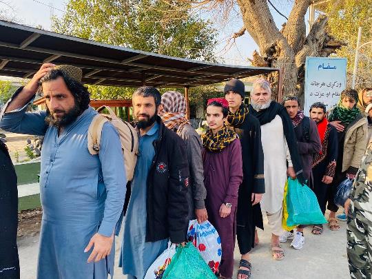 122 Afghans released from prisons in Pakistan 