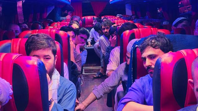 105 Afghans released from Pakistani prisons