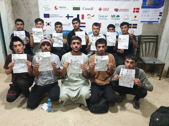 21 Afghans released from prisons in Pakistan 