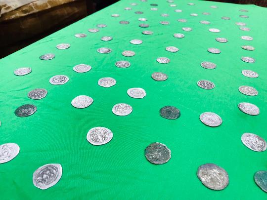 Dozens of coins dating back to Sasanian Empire presented for exhibition 