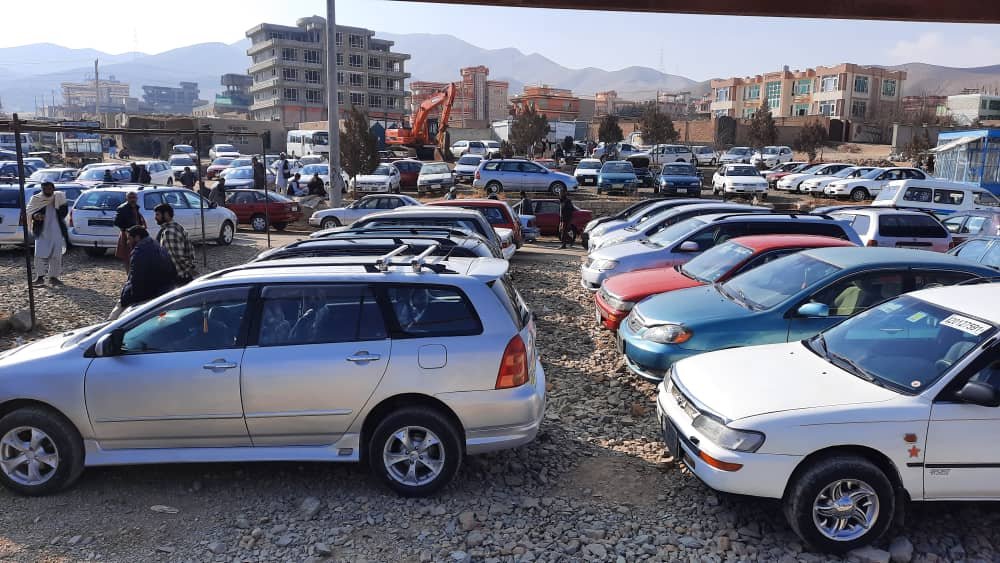 Govt imposes ban import of vehicles below 2005 model