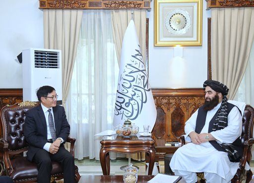 Iran stresses on implementation of Helmand River Water Treaty-1973