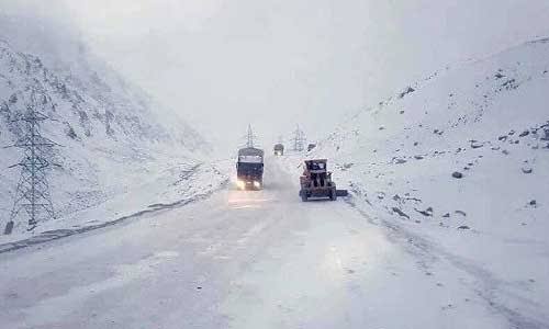 Salang Pass reopened for light vehicles 