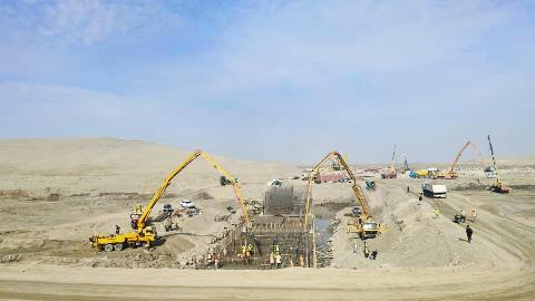 Work on Qosh Tepa Canal headworks progressed 40%