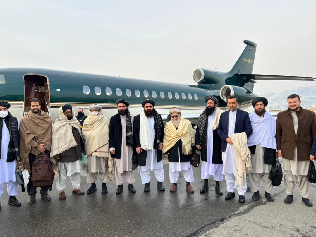 Afghan delegation headed by Mutaqi leaves for Norway