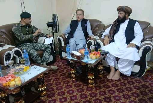 Afghan, Pakistani officials meet in Torkham