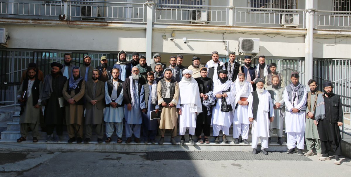 په مرکز او ولایاتونو کې د دولتي ادارو د کارکوونکو د حاضرۍ پلټنه پيل شوه