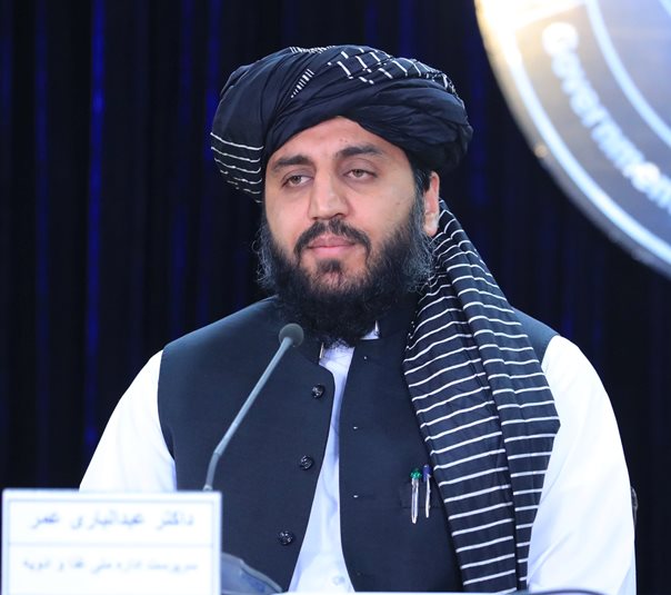 عمر: د هالنډ کنفرانس کې ډېرو شرکتونو افغانستان ته د خپلو استازو استولو ژمنه وکړه