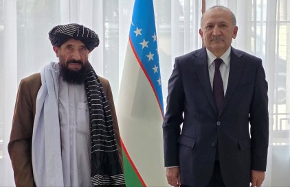 قرغزستان کې افغان سفير له خپل ازبکستاني سيال سره کتلي
