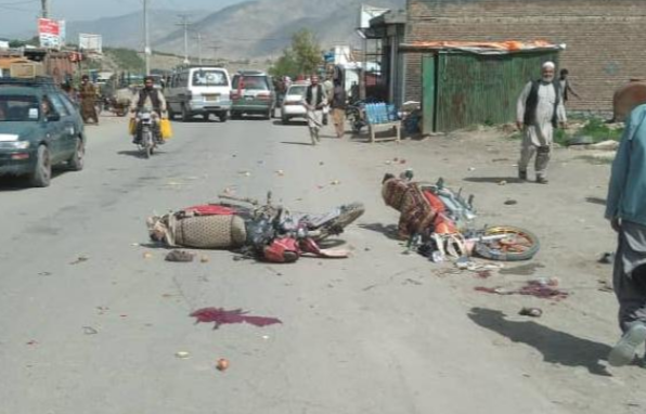 پروان کې دوه کسان  د ترافيکي پېښې له امله مړه شوي