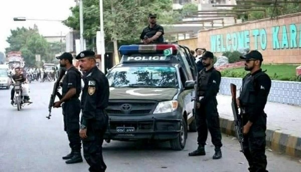 د وسله والو بريد کې پنځه پاکستاني پوليس ټپيان شول
