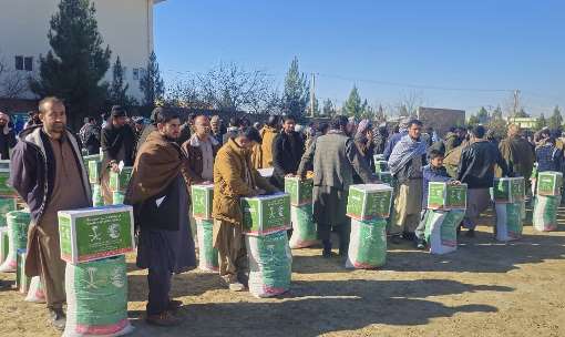 د ملک سلمان مؤسسې فارياب کې په ۲۰۰۰ کورنيو مرستې ووېشلې