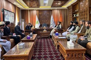 د کرنې وزیر د ټاپي پروژې له رییس سره وکتل