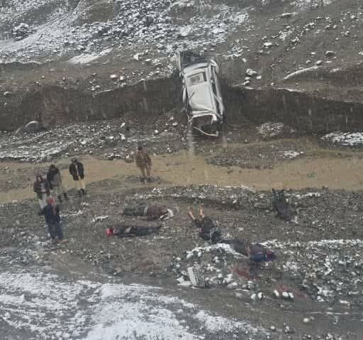 بدخشان کې د موټر چپه کېدو له امله پنځه تنه مړه شول