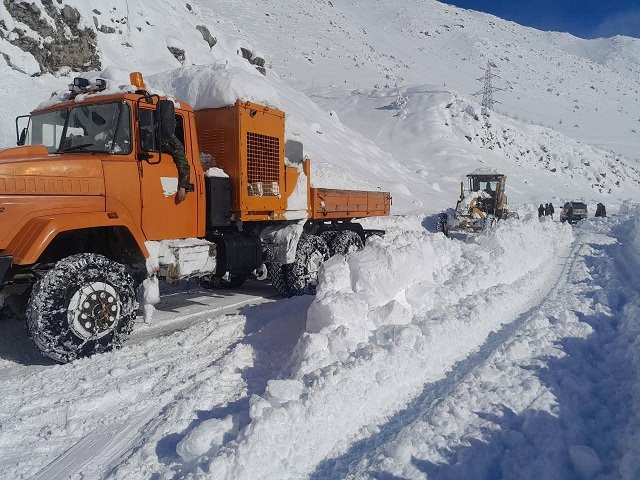 د سالنګونو لویه لار د مسافر وړونکو وسایطو پر مخ پرانیستل شوه