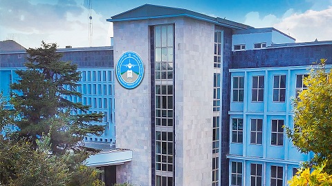 د ټرانسپورټ او هوايي چلند وزیر عمان ته ولاړ