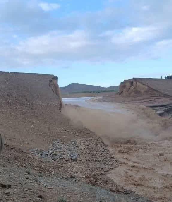 هلمند کې د اوبو يو بند مات شوی