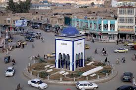 کندهار کې د خونې چت پريوتو له امله د يوې کورنۍ درې غړي مړه شوي