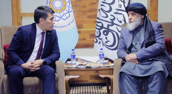 عزيزي د قرغزستان د بهرنيو چارو وزارت مرستيال سره وکتل